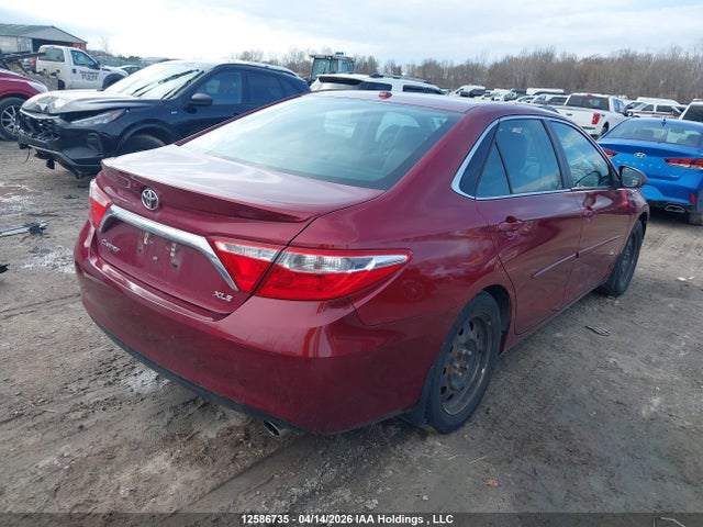 12586735 :رقم المزاد ، 4T1BF1FK2GU601673 vin ، 2016 Toyota Camry Xle مزاد بيع