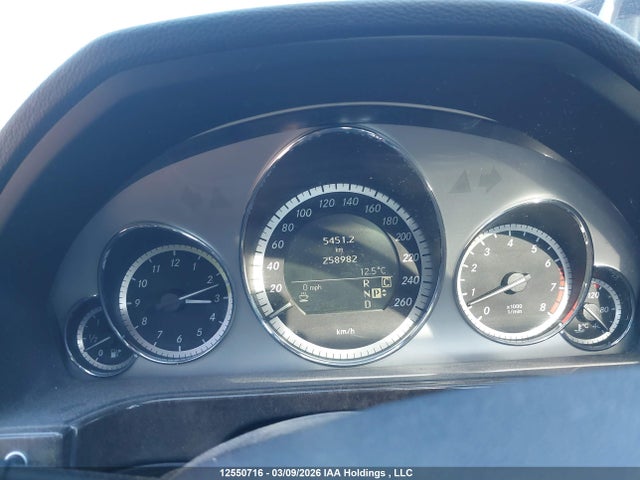 12550716 :رقم المزاد ، WDDHF9AB1AA157818 vin ، 2010 Mercedes-benz E 550 4matic مزاد بيع