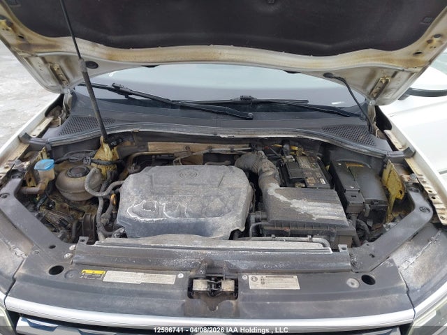 3VV4B7AX0JM201297 Volkswagen Tiguan Highline