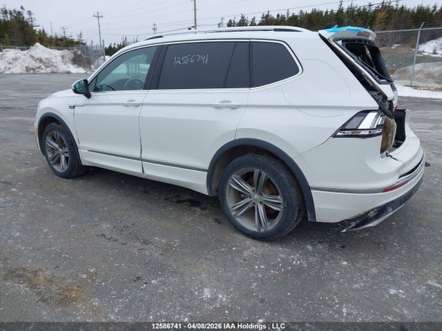 3VV4B7AX0JM201297 Volkswagen Tiguan Highline