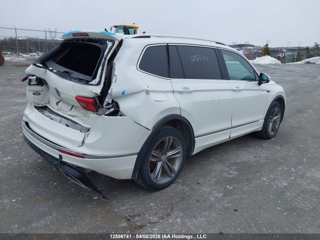 3VV4B7AX0JM201297 Volkswagen Tiguan Highline