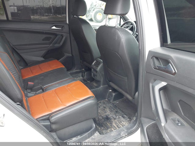 3VV4B7AX0JM201297 Volkswagen Tiguan Highline