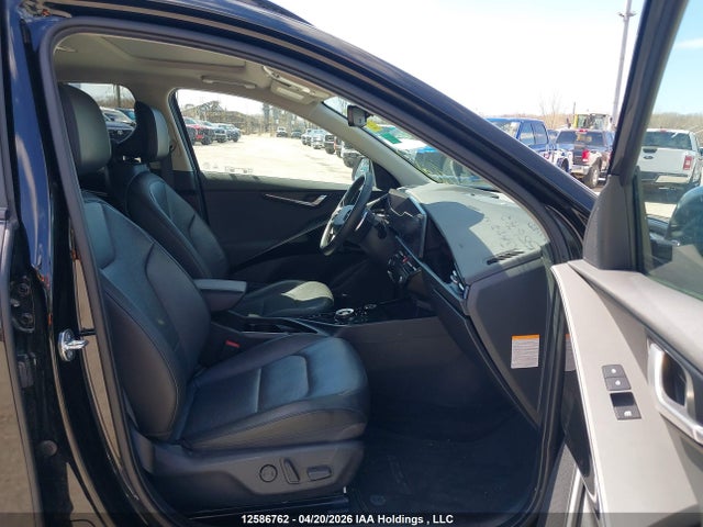 KNDCT3L12P5060031 KIA Niro Ev Limited/limited W/snow White Pearl Grey Exterior