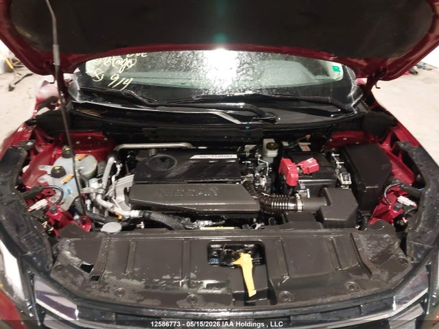 JN8BT3BB7RW183878 Nissan Rogue Sv Moonroof