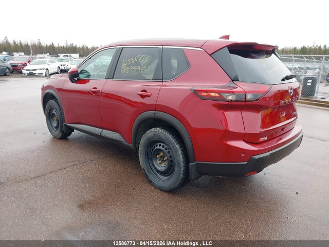 JN8BT3BB7RW183878 Nissan Rogue Sv Moonroof