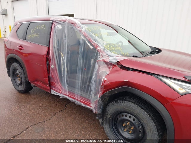 JN8BT3BB7RW183878 Nissan Rogue Sv Moonroof