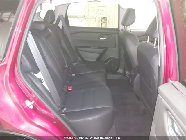 JN8BT3BB7RW183878 Nissan Rogue Sv Moonroof
