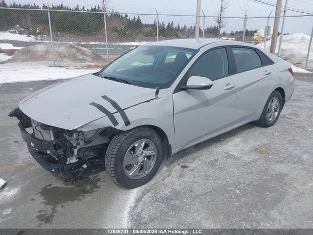 KMHLM4DGXRU792580 Hyundai Elantra Essential
