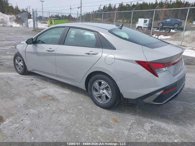 KMHLM4DGXRU792580 Hyundai Elantra Essential