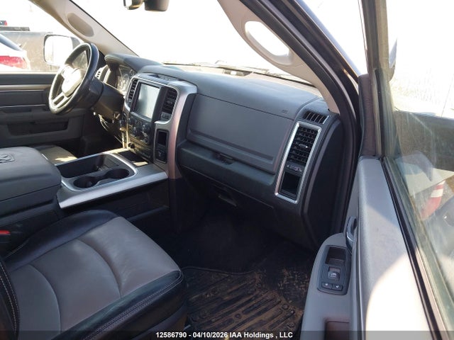 12586790 :رقم المزاد ، 1C6RR7LT7HS652942 vin ، 2017 Ram 1500 Slt مزاد بيع