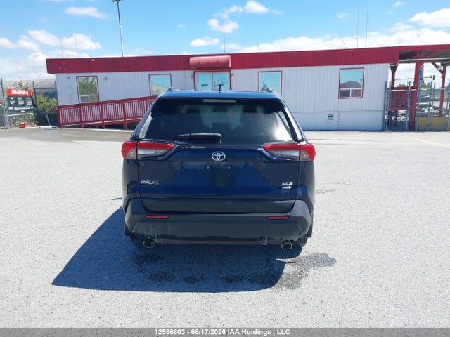 12586803 :رقم المزاد ، 2T3R1RFV6LC118194 vin ، 2020 Toyota Rav4 Xle/xle Premium مزاد بيع
