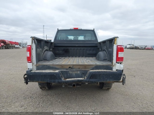 12586808 :رقم المزاد ، 1FTFX1E5XJKC74554 vin ، 2018 Ford F150 Super Cab مزاد بيع