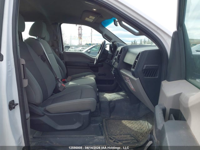 12586808 :رقم المزاد ، 1FTFX1E5XJKC74554 vin ، 2018 Ford F150 Super Cab مزاد بيع