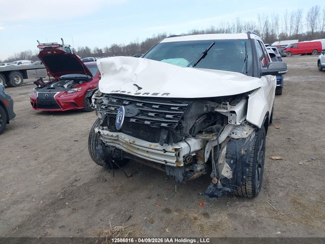 1FM5K8D86HGB73714 Ford Explorer