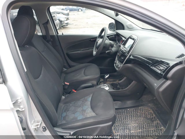 2017 Chevrolet Spark 1lt მანქანა იყიდება აუქციონზე, vin: KL8CD6SA2HC799065, აუქციონის ნომერი: 12586830