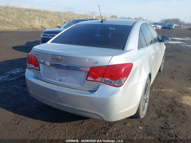 1G1PC5SB0F7131911 Chevrolet Cruze 1lt