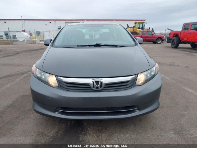 12586852 :رقم المزاد ، 2HGFB2F46CH041633 vin ، 2012 Honda Civic Lx مزاد بيع