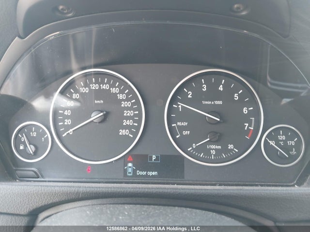BMW 320i Xdrive 2016 WBA8A3C5XGK688724 Image 7