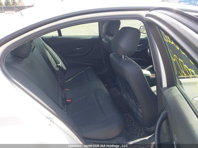 BMW 320i Xdrive 2016 WBA8A3C5XGK688724 Image 8