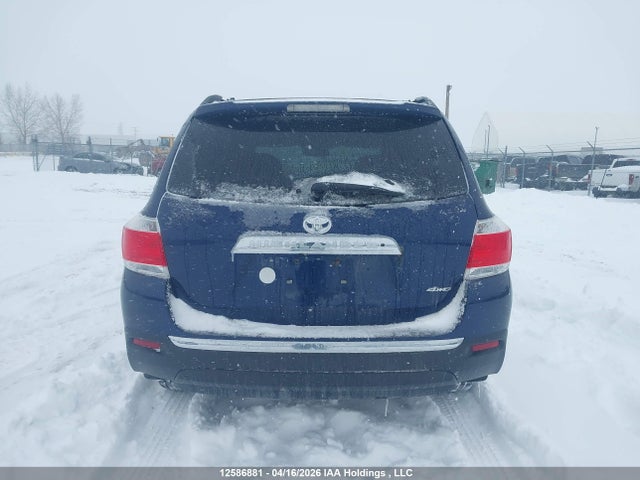 2012 Toyota Highlander Se მანქანა იყიდება აუქციონზე, vin: 5TDBK3EH6CS106649, აუქციონის ნომერი: 12586881
