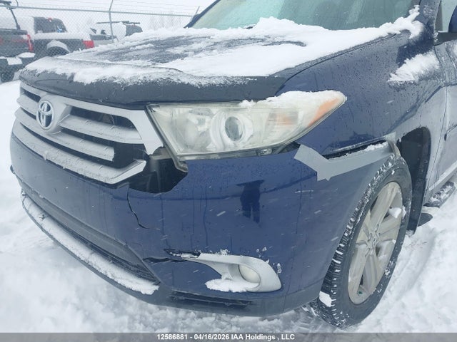 2012 Toyota Highlander Se მანქანა იყიდება აუქციონზე, vin: 5TDBK3EH6CS106649, აუქციონის ნომერი: 12586881