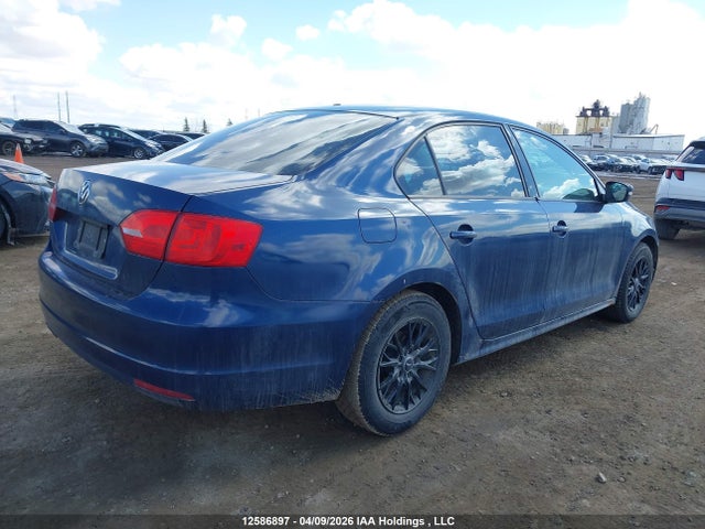 3VW2K7AJ7EM256074 Volkswagen Jetta 2.0l Trendline+
