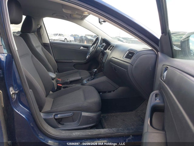 3VW2K7AJ7EM256074 Volkswagen Jetta 2.0l Trendline+