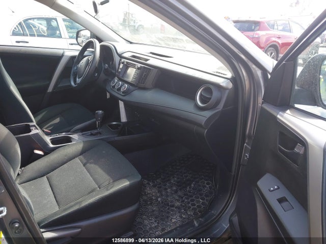 12586899 :رقم المزاد ، 2T3BFREV4GW472921 vin ، 2016 Toyota Rav4 Le مزاد بيع