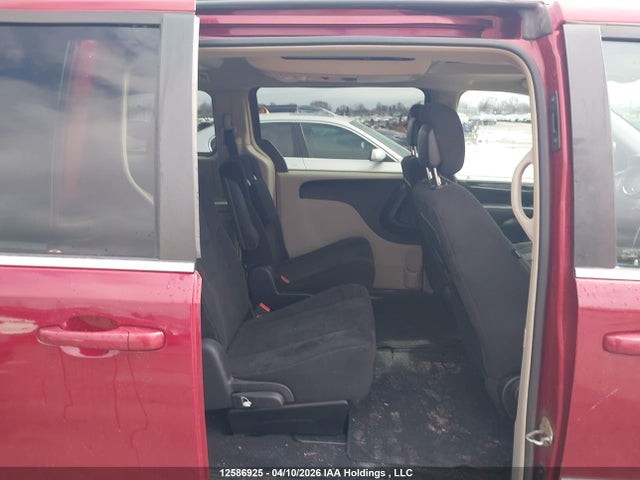 2011 Chrysler Town & Country Touring მანქანა იყიდება აუქციონზე, vin: 2A4RR5DG7BR679799, აუქციონის ნომერი: 12586925
