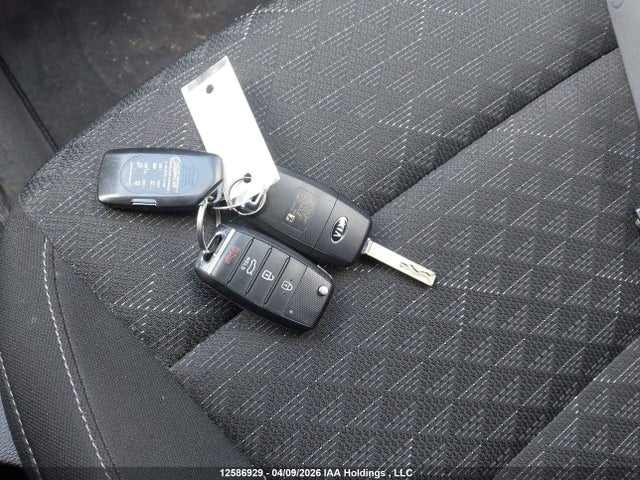 3KPA25AD5ME434389 KIA Rio Lx Premium/lx+