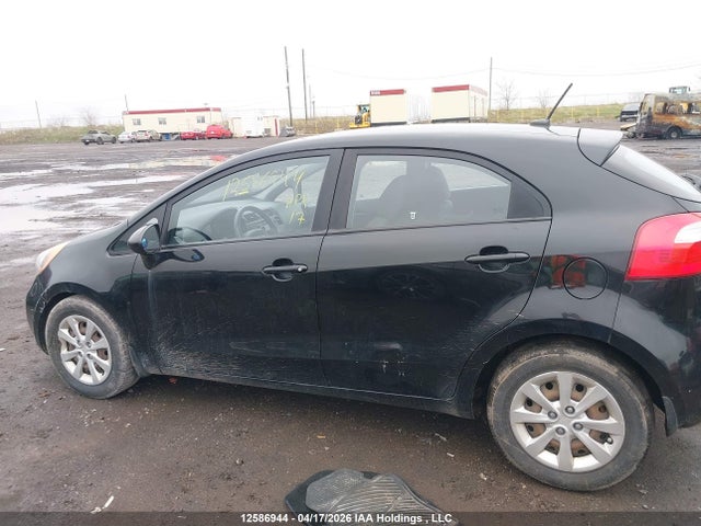 12586944 :رقم المزاد ، KNADM5A36D6852221 vin ، 2013 Kia Rio Ex/lx/lx+/sx مزاد بيع
