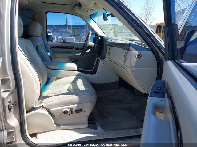 12586949 :رقم المزاد ، 1GYEK63N63R169623 vin ، 2003 Cadillac Escalade Luxury مزاد بيع