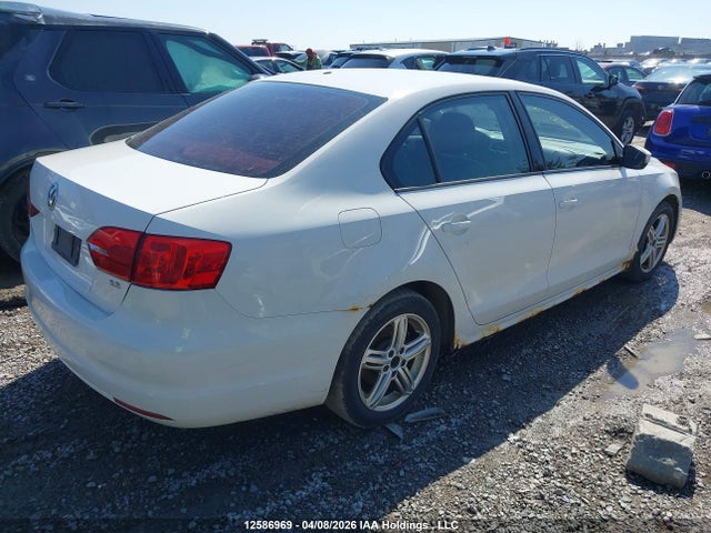 12586969 :رقم المزاد ، 3VWDX7AJ8CM325748 vin ، 2012 Volkswagen Jetta Se مزاد بيع