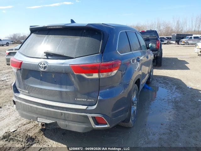 2018 Toyota Highlander Limited მანქანა იყიდება აუქციონზე, vin: 5TDDZRFH2JS486768, აუქციონის ნომერი: 12586972