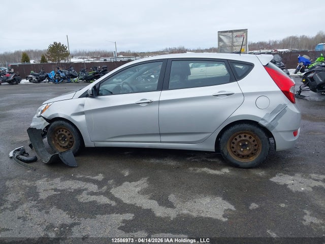 2016 Hyundai Accent Le მანქანა იყიდება აუქციონზე, vin: KMHCT5AE9GU271746, აუქციონის ნომერი: 12586973