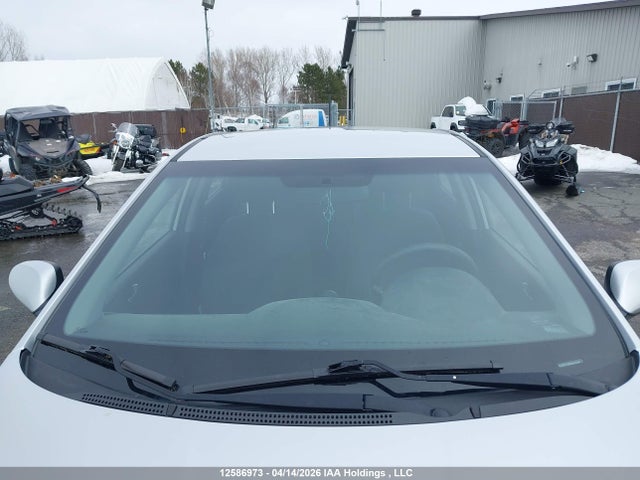 2016 Hyundai Accent Le მანქანა იყიდება აუქციონზე, vin: KMHCT5AE9GU271746, აუქციონის ნომერი: 12586973