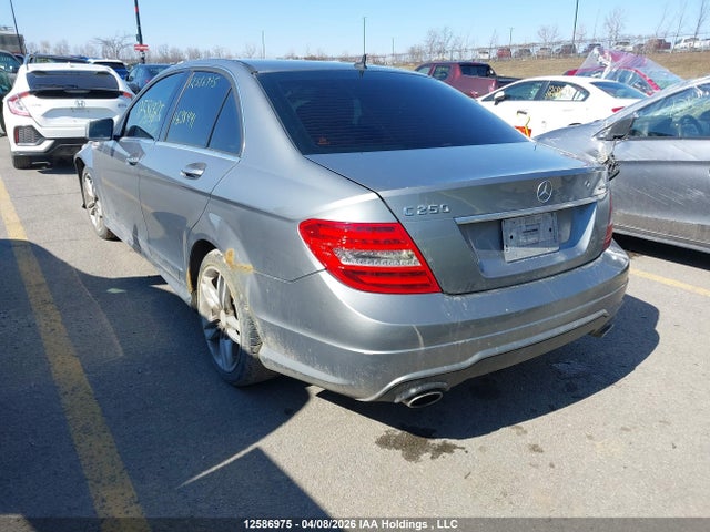 12586975 :رقم المزاد ، WDDGF8FB6CA638441 vin ، 2012 Mercedes-benz C 250 4matic مزاد بيع