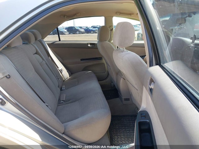 2006 Toyota Camry Le/se მანქანა იყიდება აუქციონზე, vin: 4T1BE32K46U713913, აუქციონის ნომერი: 12586982