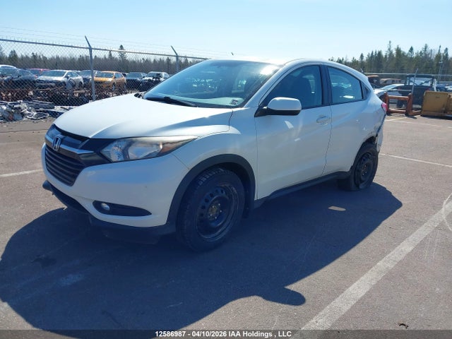Honda HR-V LX 2017 3CZRU5H33HM102208 Image 2