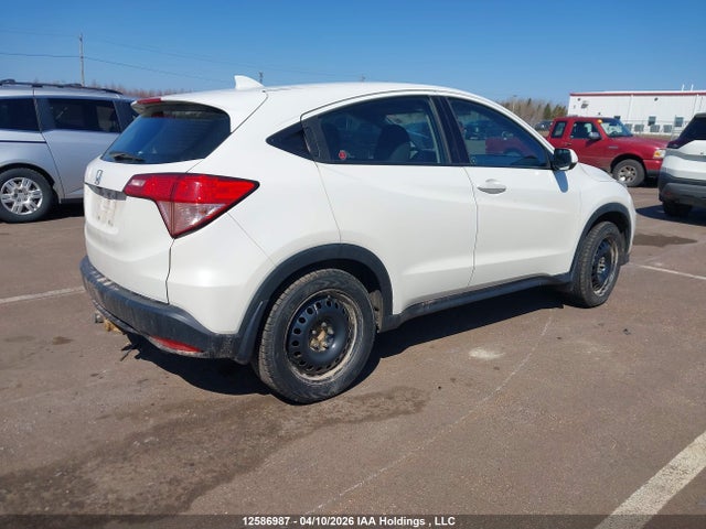 Honda HR-V LX 2017 3CZRU5H33HM102208 Image 4