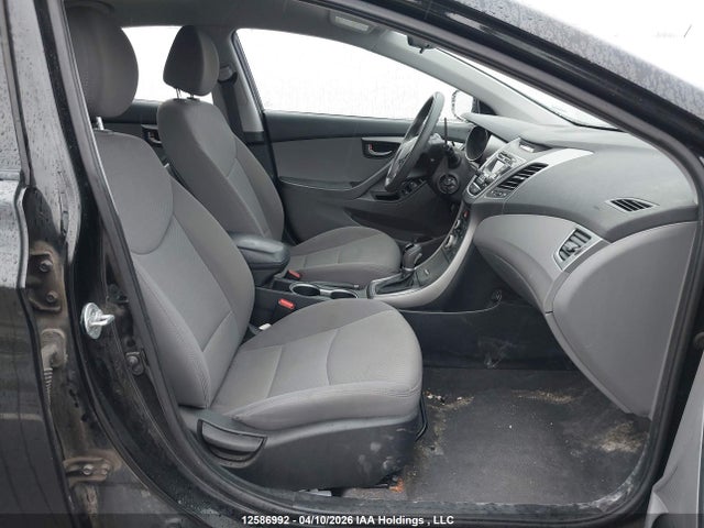 12586992 :رقم المزاد ، 5NPDH4AE5GH716319 vin ، 2016 Hyundai Elantra Se/sport/limited مزاد بيع