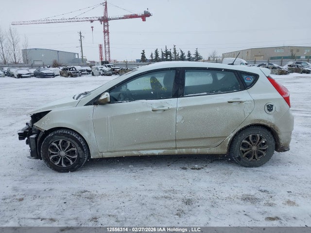 12556314 :رقم المزاد ، KMHCT5AE2DU087907 vin ، 2013 Hyundai Accent Gl مزاد بيع