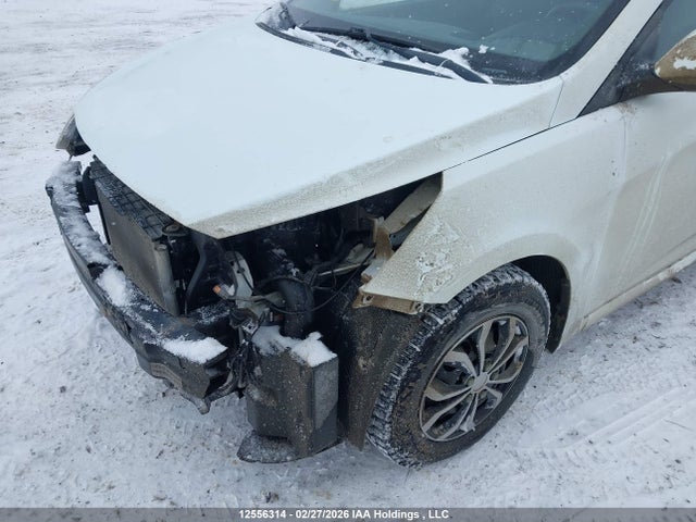 12556314 :رقم المزاد ، KMHCT5AE2DU087907 vin ، 2013 Hyundai Accent Gl مزاد بيع