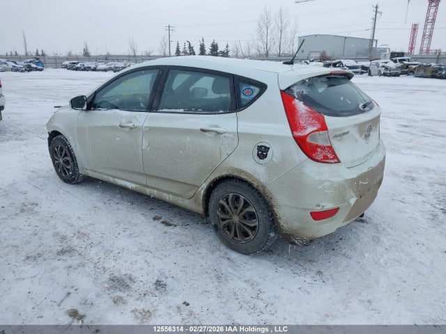 12556314 :رقم المزاد ، KMHCT5AE2DU087907 vin ، 2013 Hyundai Accent Gl مزاد بيع