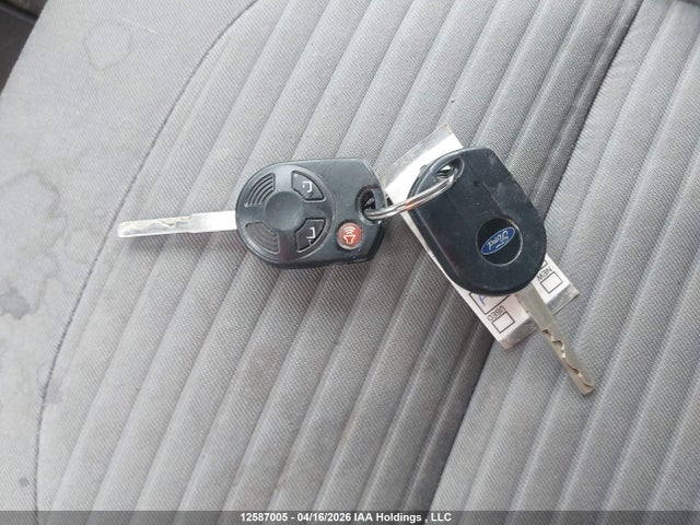 Продажа на аукционе авто 2018 Ford Escape Se, vin: 1FMCU9GD3JUC97818, номер лота: 12587005