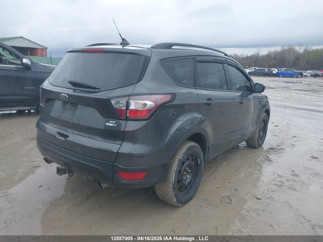 Продажа на аукционе авто 2018 Ford Escape Se, vin: 1FMCU9GD3JUC97818, номер лота: 12587005