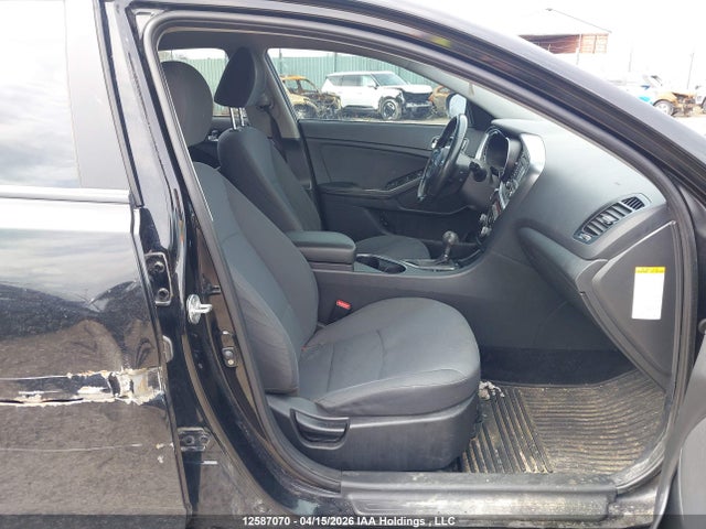 2014 Kia Optima Hybrid მანქანა იყიდება აუქციონზე, vin: KNAGM4AD0E5070469, აუქციონის ნომერი: 12587070