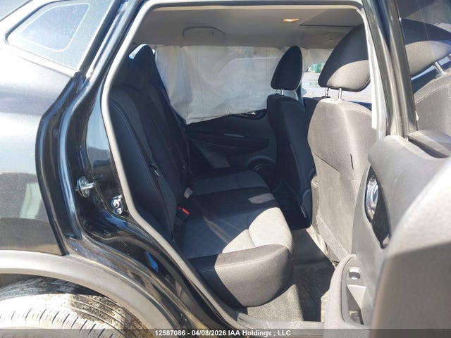 2018 Nissan Qashqai მანქანა იყიდება აუქციონზე, vin: JN1BJ1CPXJW157640, აუქციონის ნომერი: 12587086