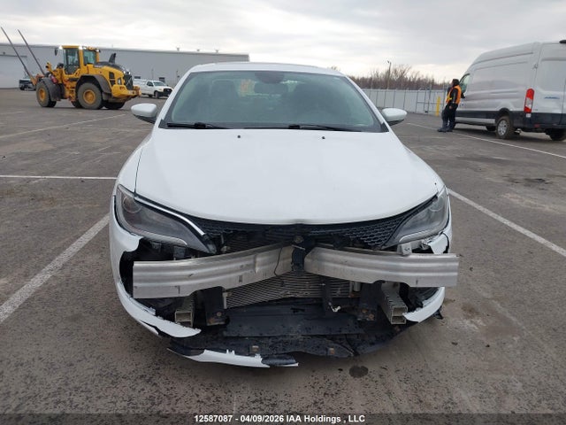 Продаж на аукціоні авто 2016 Chrysler 200 C, vin: 1C3CCCCG0GN139786, номер лоту: 12587087