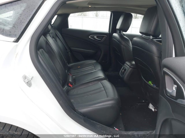 Продаж на аукціоні авто 2016 Chrysler 200 C, vin: 1C3CCCCG0GN139786, номер лоту: 12587087